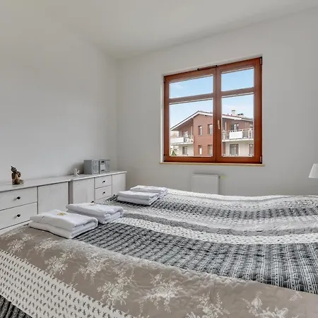 Kapitanski - Neptun Park Grande Apartment