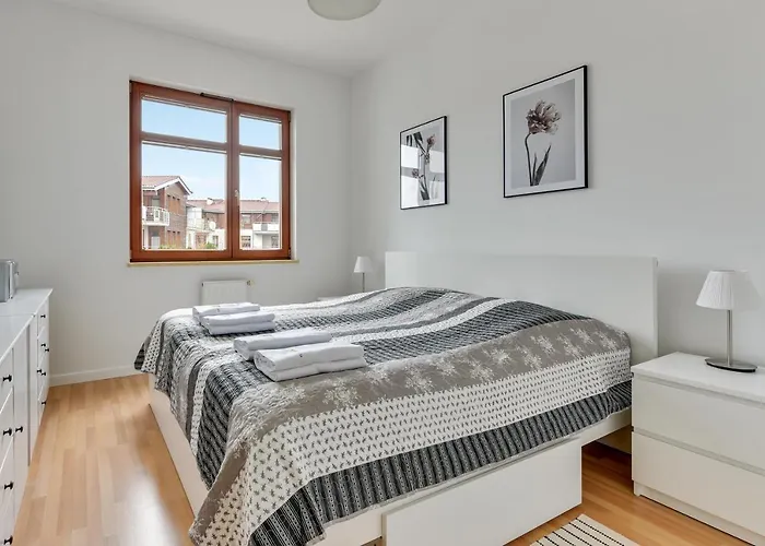 Kapitanski - Neptun Park Grande Apartman *